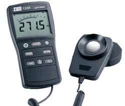TES-1335 ��(sh��)��ʽ�ն�Ӌ(j��)